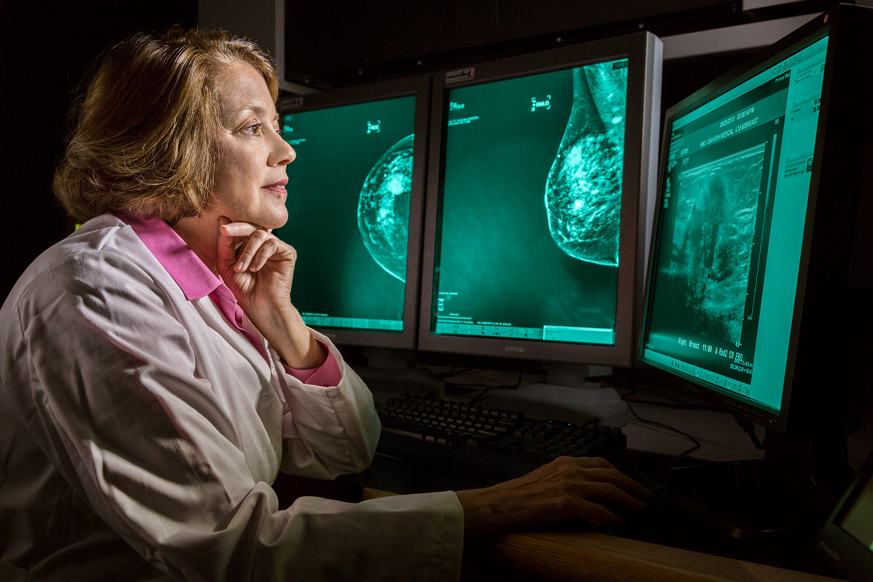Dr. Susan Willams, radiologist at UNMC  by Scott Dobry Pictures photographer in Omaha, Nebraska