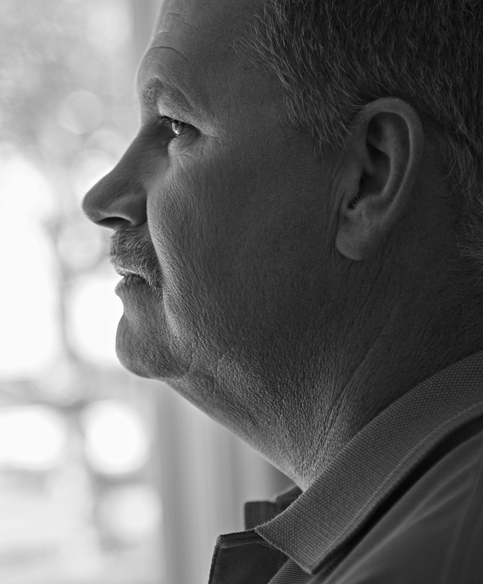 Darren Becker, esophageal cancer survivor Dan, cancer survivor, for Faces of Hope Series  by Scott Dobry Pictures photographer in Omaha, Nebraska